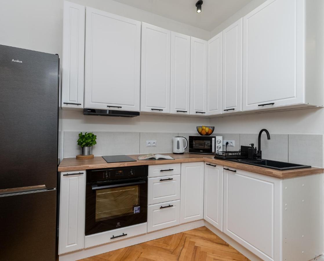 Charming Aparments In Perfect Location Appartement Krakau Buitenkant foto